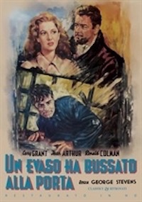 UN EVASO HA BUSSATO ALLA PORTA